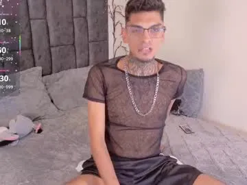 nikobigdickxxx — GOAL: Hi, boss Nico! [44 tokens remaining] Here is your daddy! #master #bigcock #latino #lovense #hairy