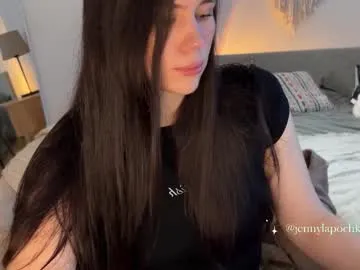 nimfaheart — Hi, I'm Jenny. I'm a nude model. Toy works from 2 tk. not a studio #cute #natural #shy #teen