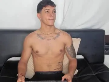 noah_brow — GOAL: MASSAGE COCK 5 MINUTES [199 tokens remaining] Welcome to my room! #new #lovense #muscle #twink #ass