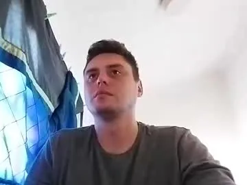 nocycle000 — Remove shirt [50 tokens left]