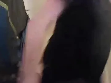 nocycle000 — Remove shirt [49 tokens left]