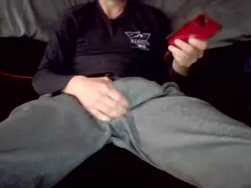 nvtravis — first stream in over a year, hopefully the laptop cam isnt too bad