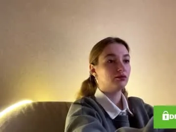 olivaharcar — hey) I'm Olivia, new here, glad to see u <3 | goal - biggest smile ever ^^ | #new #shy #teen #18 #skinny [22 tokens remaining]
