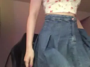 olliefadeley — Goal:Remove the bra from under the top hi, i'm new here, i'd be glad to meet you #new #18 #cute #shy #petite [99 tokens remaining]