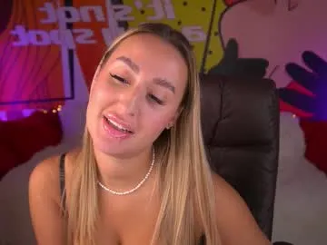 paolamola — happy thursday  #atm #bigpussylips #flexible #anal #twerk