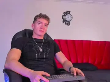 paul_george212 — Get Naked 5min #new #teen #latino #bigcock #fuckshow [200 tokens remaining]