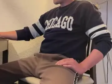 paulchen234xxx — CUMSHOT !  [222 tokens remaining]