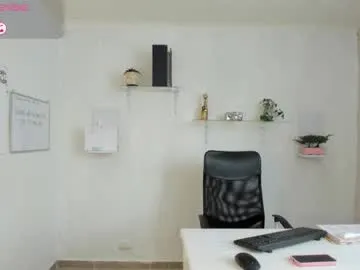 paulina_dossantos — GOAL: my boss says to dance in the office [100 tokens remaining] boss is hard, if his secretary dances for him  #secretary #smalltits #new  #office #latina