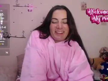 pearl_3 — LUSH ON ASS [184 tokens left] #ass #lovense #anal #smallboobs #latina #shavedoff #cute