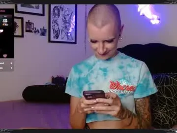 pepper_dagger — get a striptease at every goal <3 cumshow at every third goal! - Goal: sexy striptease and dance [995 tokens left] #goth #tattoo #lovense #american #punk