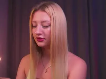 pieneapple — GOAL: Show my outfit!  Hey guys! I'm Mila   I'm #18, #new, and super excited to meet you! #skinny #teen #blonde [40 tokens remaining]