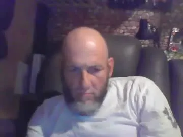 pierce702702 — Freechat on Chaturbate