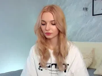pollimills — GOAL: Sexy yoga [94 tokens remaining] Welcome to my room! #new #18 #cute #blondie #teen