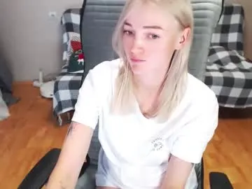 puma_ma — Hi  #squirt #bigboobs #blonde #pvt #daddysgirl # [519 tokens remaining]