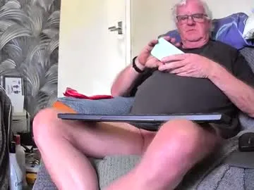 pusyrubber — Freechat on Chaturbate