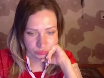queen_daenerys — Sexy hot dance [67 tokens left] #young, #bigass, #shaved, #natural, #new