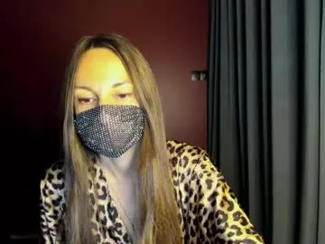 queen_of_moon — Spank ass x10 [97 tokens left] #new #shy #Feet #skinny #pvt