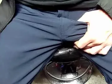 r27822204 — open jeans! [25 tokens left]
