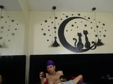 raven_zarek — GOAL: rub tits + show tits [73 tokens remaining] Welcome to my room! #couple #cum #squirt #natural #new