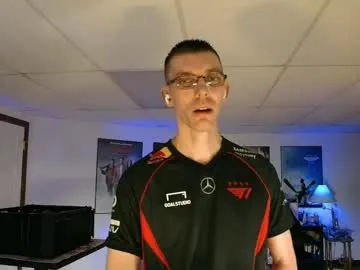 reelbigwang — I eat my cum at 1k followers! Just need 11 tonight! Let's cum together <3 #cum