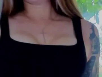 reina_cummings — #new #teen #mistress readdy to make you my slave let me #femdom you until i #squirt on your face - Multi Goal: Pleasure me on your knees [11111 tokens left]