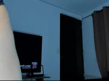 renatajones7 — GOAL: Play titts [19 tokens remaining] Follow me love Make me tremble until I reach my rainy orgasm #bigass #squirt #anal #latina #tattoo