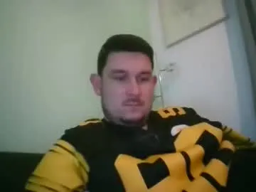 robtheman94 — Good Evening everyone :) Can you make me cum for you? Roll if you dare! ;) #horny #hardcock #bigcock #cumshot #daddy