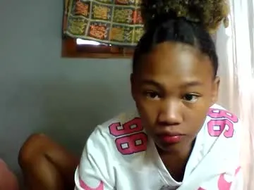 rosia22 — Private on Chaturbate