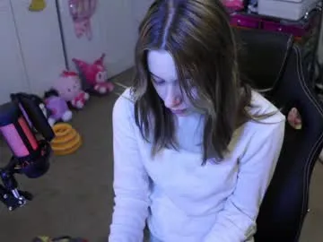 roxiethefox — Goal: top off #lovense #brunette #young #nerdy #natural - Next Goal: bra off
