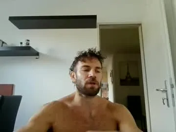 ryan_fit100 — Freechat on Chaturbate