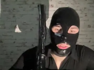 sam3904 — who wants to see me in my gas mask