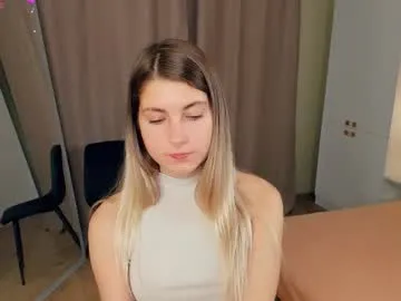 samueltompson — GOAL: Lick my plump lips closely [10 tokens remaining] Hey im Jane ^^  #18 #shy #new #bigboobs #blonde