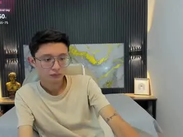santiago_russo18 — GOAL: Get Naked [55 tokens remaining] Welcome to my room! #asian #cum #18 #skinny #lovense
