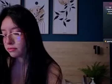 sarahmiler_ — GOAL: Rub pussy with  mi domi  [54 tokens remaining] Welcome let's enjoy together #heels #latina #pantyhose #squirt #nylon