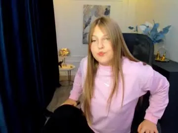 saramayere — Saramayer's room #footfetish #new  #nonude #young #shy