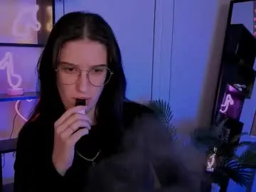 scarlet_mooore — GOAL: Dance [150 tokens remaining] Welcome to my room! #glasses #brunette #sph #teen #shy
