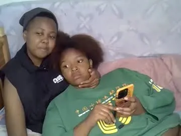 sexxyneil — tip me daddy .let's get nasty [1470 tokens remaining] #bbw #lesbian #couple #ebony #bigassandtitties