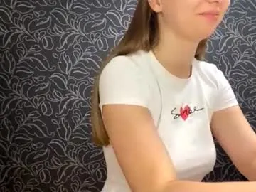 shalonjoosten — GOAL: Take off my top, dance with my naked back (5m) #18 #new #teen #shy #bigboobs [63 tokens remaining]