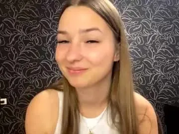 shalonjoosten — GOAL: Eye contact [0 tokens remaining] Welcome to my room! #18 #new #teen #shy #bigboobs