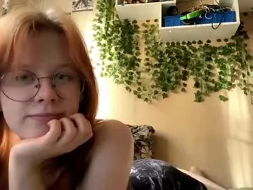 shantaeburleson — Goal: tease with my big underboobies close. Kristin its me nice to meet you guys! #shy #teen #18 #skinny #redhead [0 tokens remaining]