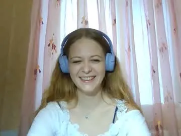 sharlalaskin — GOAL: air kiss [22 tokens remaining] Welcome to my room! #shy #new #18 #natural #skinny