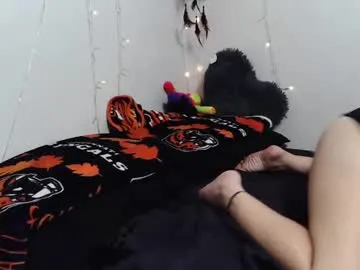 shelbytakenit — take top off [75 tokens remaining] #milf #niceass #cutefeet #footfetish  #couplesex