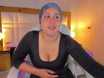 siennaa_rose — GOAL: Rub big nipples  [45 tokens remaining] Welcome guys, I want to be your lady on the streets and your freak between the sheets  #bigboobs #bigass #bdsm #latina #blowjob