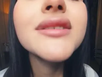 silvaflory — GOAL: Show my outfit [13 tokens remaining] Welcom, help to get 5 thumbs up #18 #teen #new #shy #young