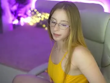 silverrmoon — GOAL: Make me wet & top off [106 tokens remaining] Let's just give each other a great mood11/44/25/38/500 fav vibe  #natural #bigboobs #ahegao #cute #teen