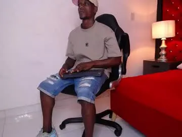 skylerbigxxx —  I show my muscles and masturbate hard Masturbation slowly  [150 tokens left] #new #hairy  #muscle  #bigcock  #ebony