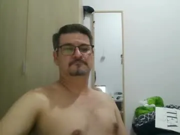 solitariodf2022 — Safado my wife doesn't know !! #french #bigcock #feet #uncut #daddy #mature #slave #pvt