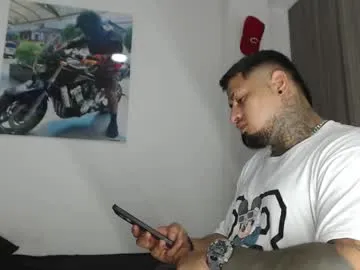 soy_apolo — Freechat on Chaturbate