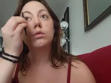 stripteasemelly — Freechat on Chaturbate