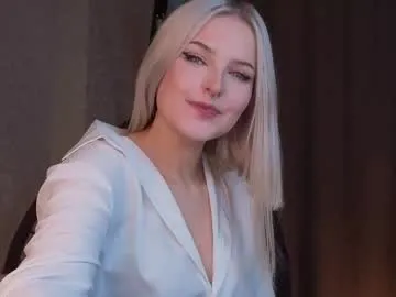 sunshinegirlx — Goal - Lets start 1st day with cutie face close-up ^^ | I'm Alice thumb me up please and lets have fun ! #new #18 #shy #blonde #natural [20 tokens remaining]